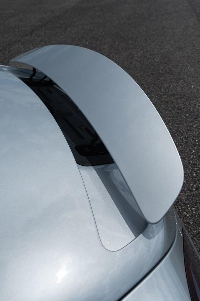 2012 Mercedes-Benz SLS AMG SLS AMG GULLWING Photo