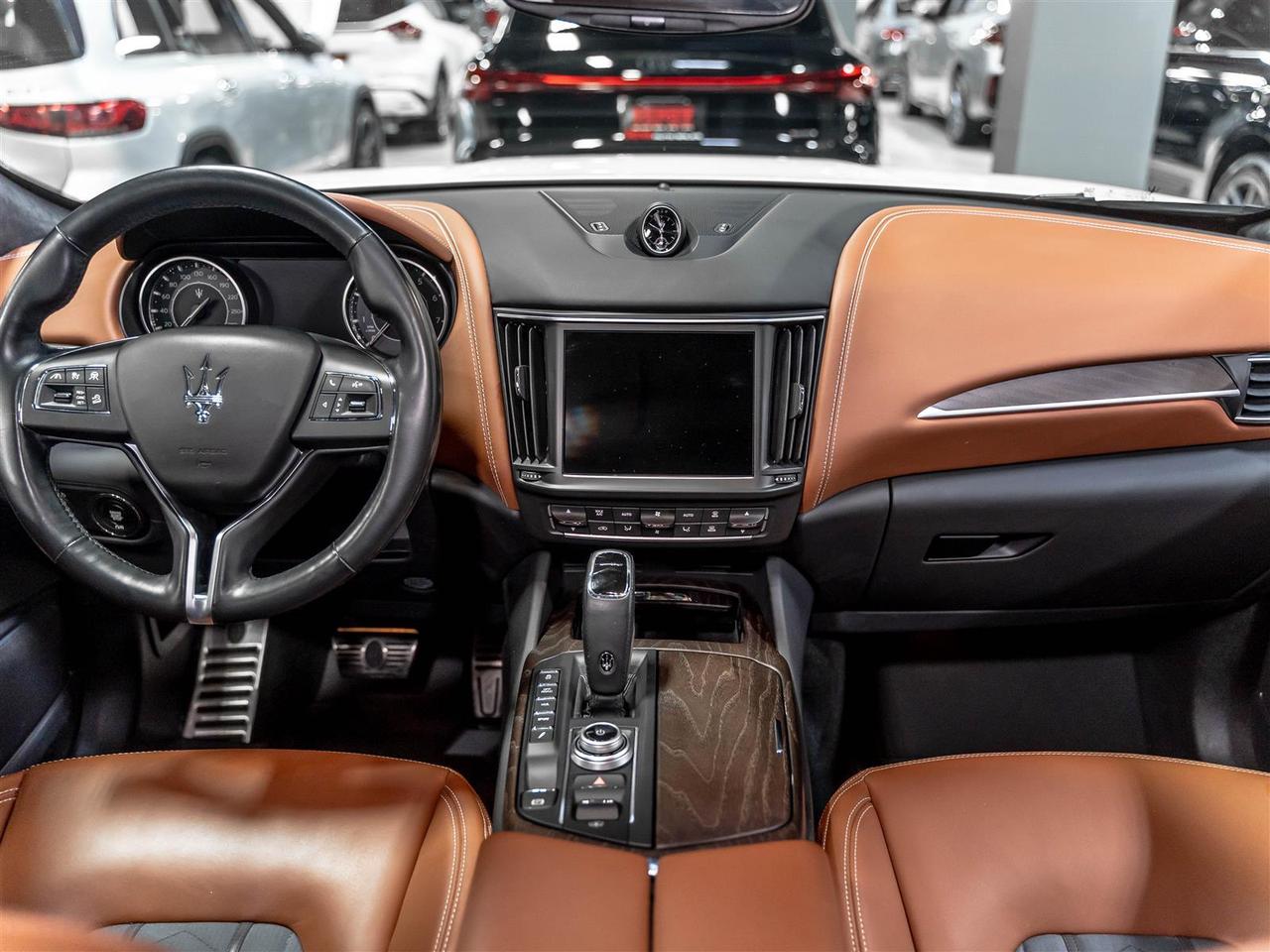 2021 Maserati Levante GranLusso|Luxury Package|Zegna Interior Photo
