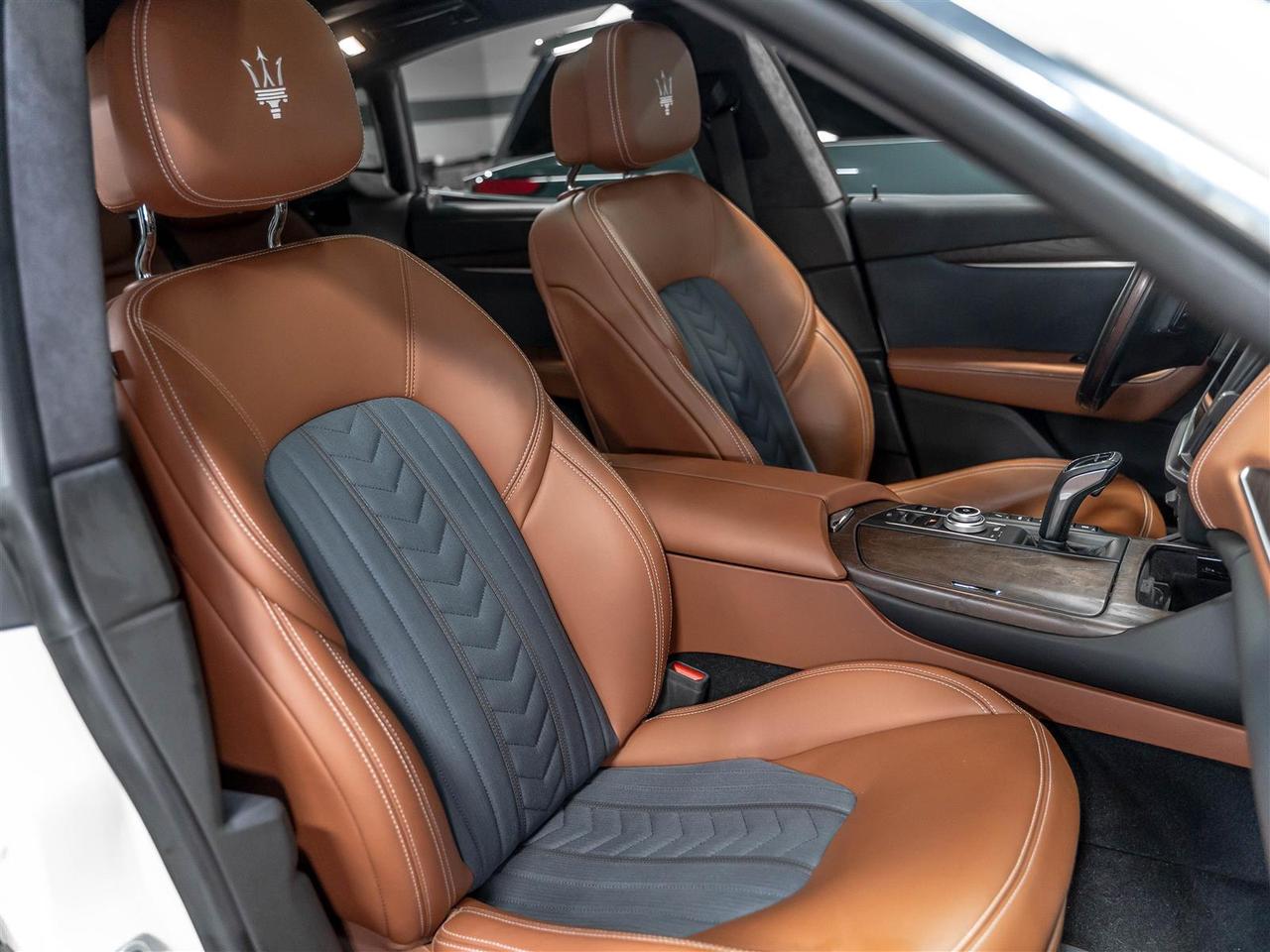2021 Maserati Levante GranLusso|Luxury Package|Zegna Interior Photo