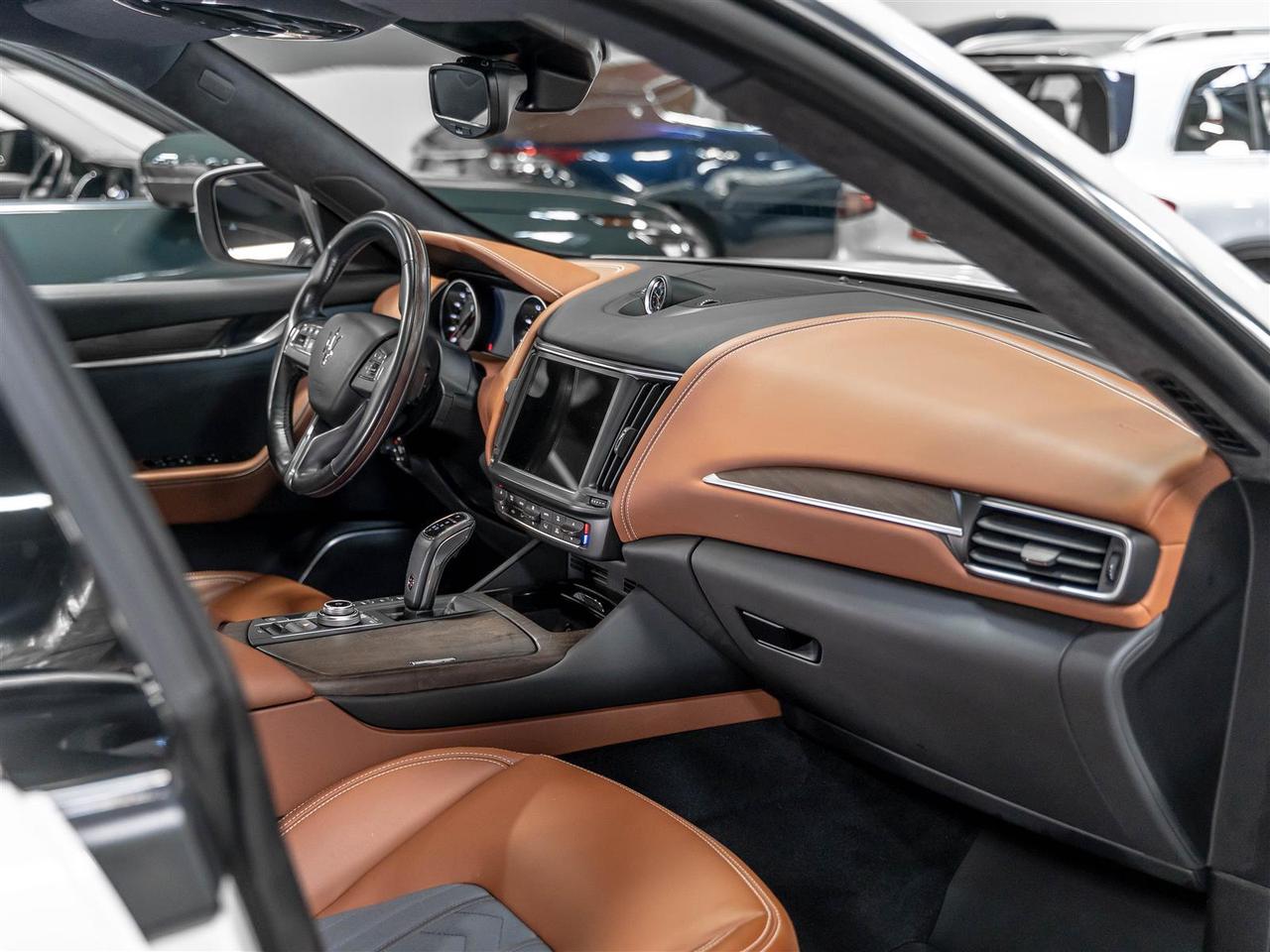 2021 Maserati Levante GranLusso|Luxury Package|Zegna Interior Photo