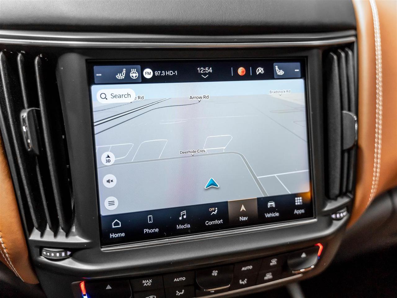2021 Maserati Levante GranLusso|Luxury Package|Zegna Interior Photo