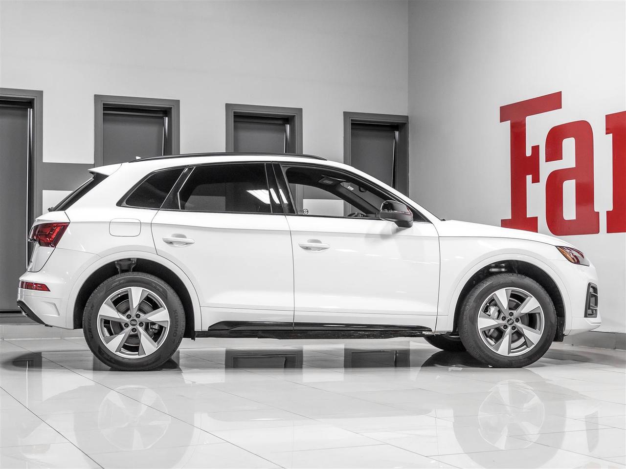 2023 Audi Q5 Komfort|Black Optics Pkg|Side Assist|19inch Sport Wheels Photo