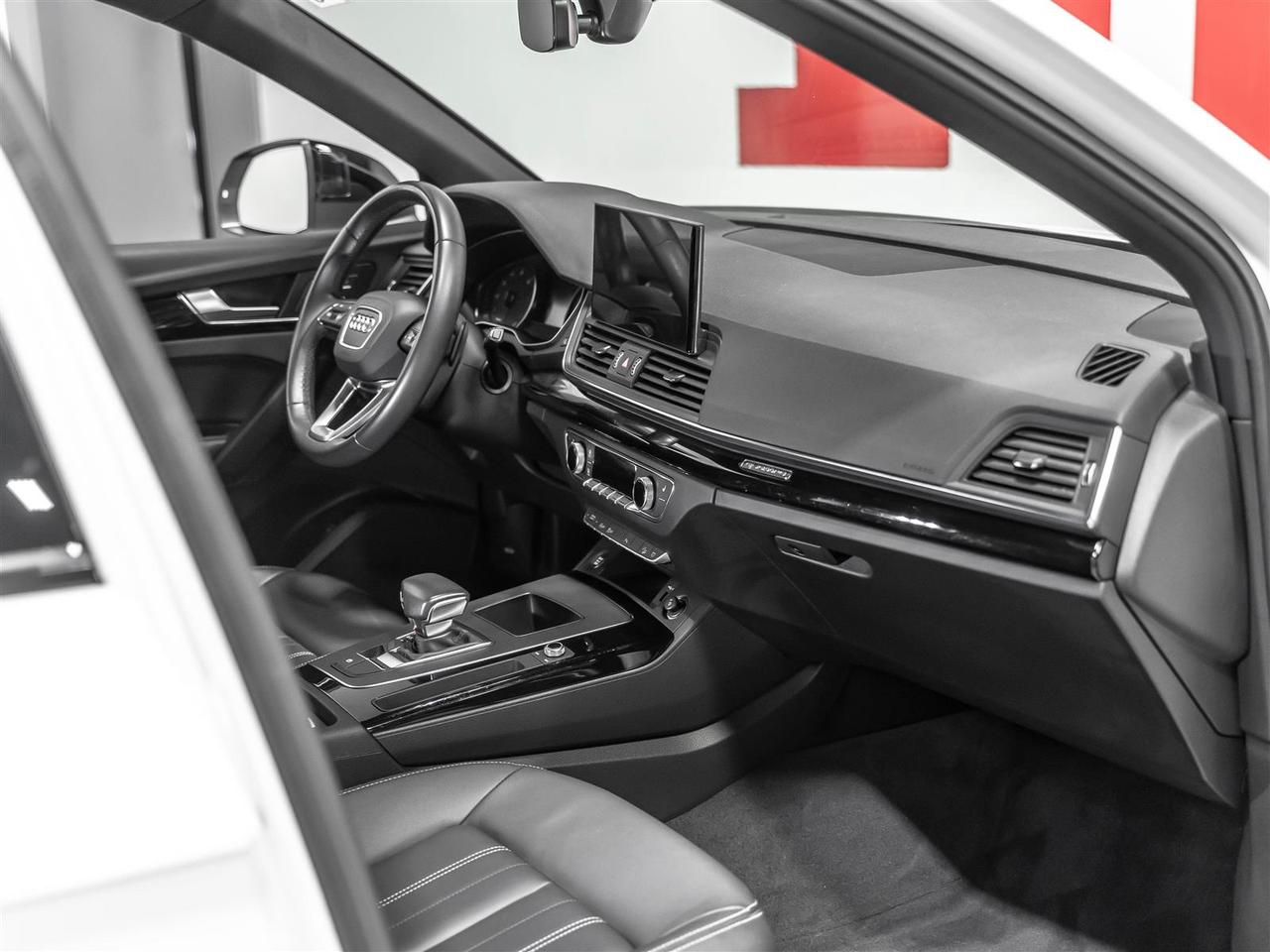 2023 Audi Q5 Komfort|Black Optics Pkg|Side Assist|19inch Sport Wheels Photo