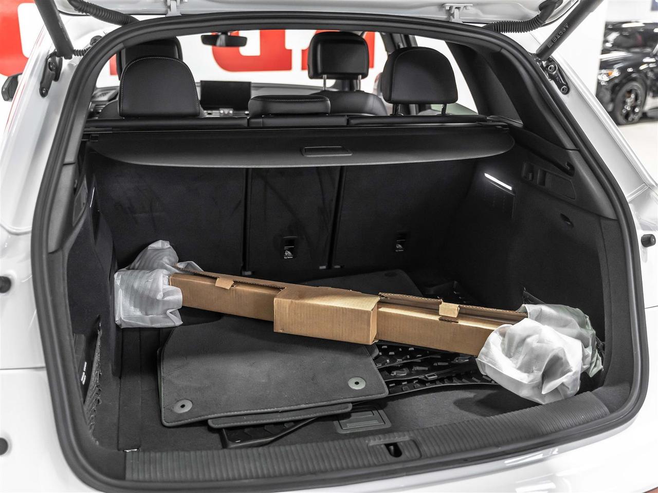 2023 Audi Q5 Komfort|Black Optics Pkg|Side Assist|19inch Sport Wheels Photo