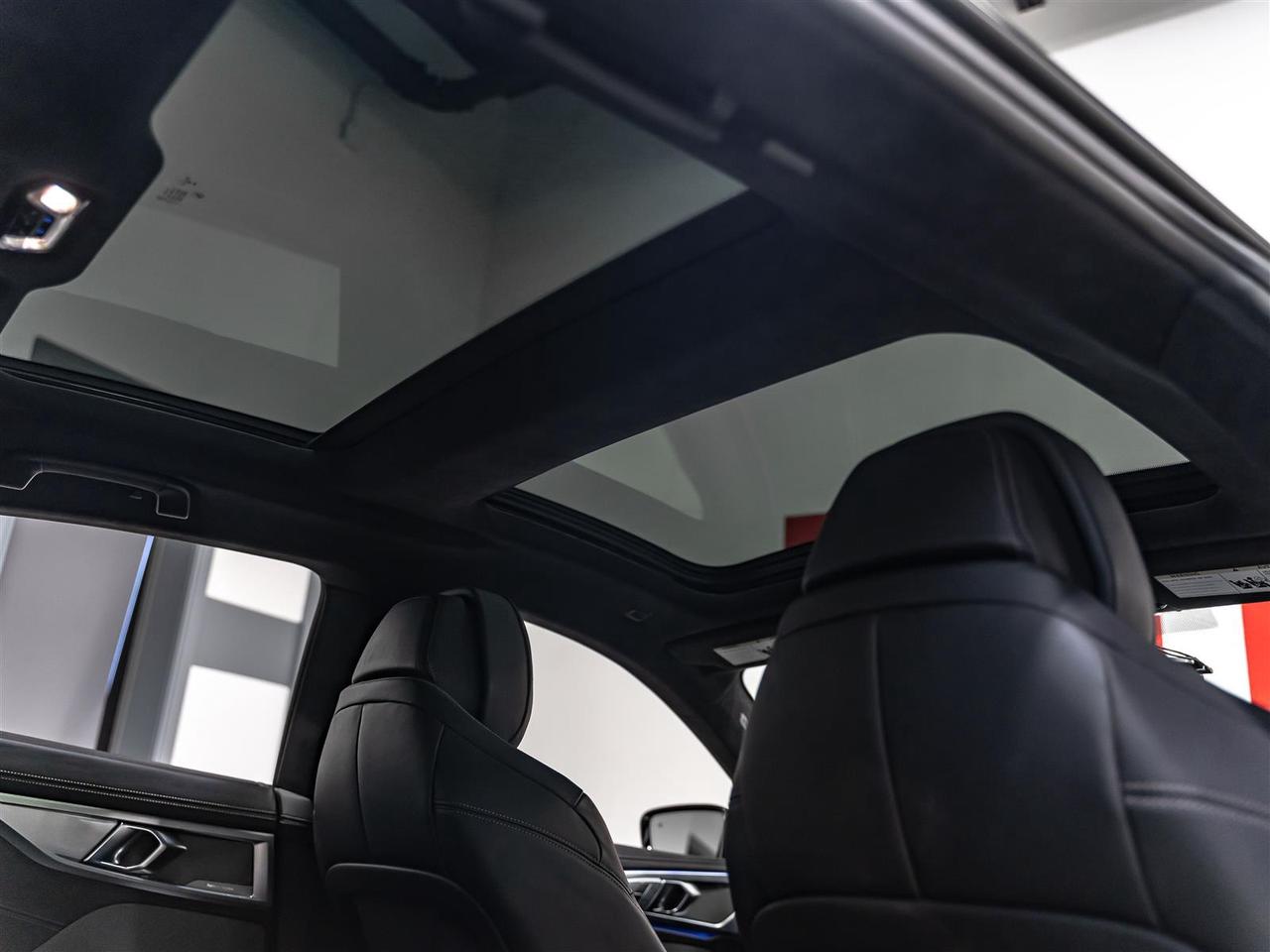 2020 BMW 850i M850i xDrive|Gran Coupe|Individual Interior|Fully Loaded Photo