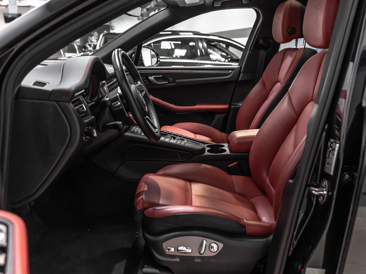 2020 Porsche Macan Premium Plus Pkg|Accident Free|One Owner|Low Km's Photo