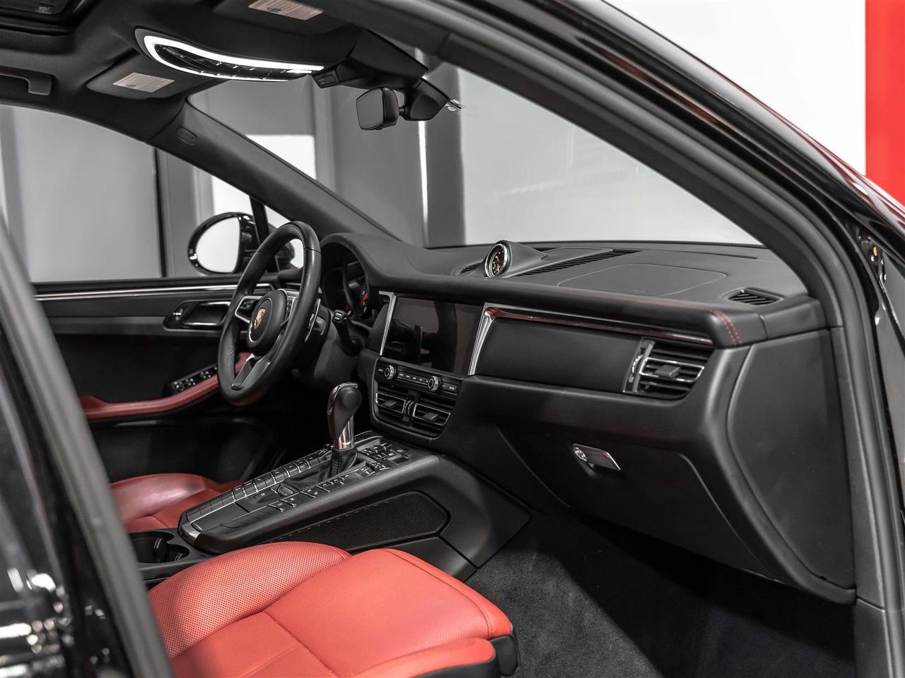 2020 Porsche Macan Premium Plus Pkg|Accident Free|One Owner|Low Km's Photo