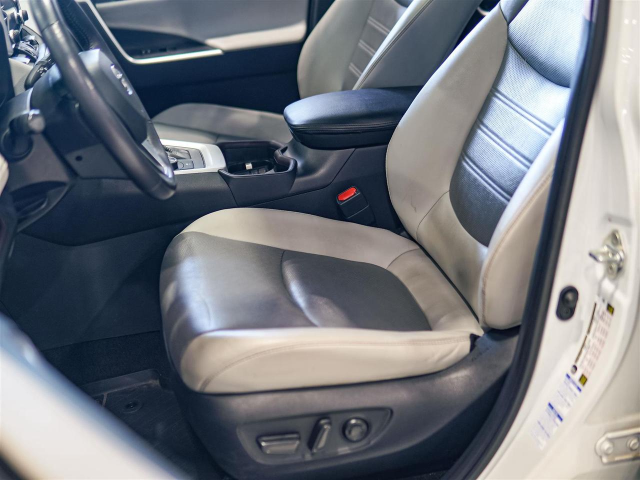 2020 Toyota RAV4 Hybrid LIMITED HYBRID | TOYOTA SERVICED | ONE OWNER | NO ACCIDENTS Photo