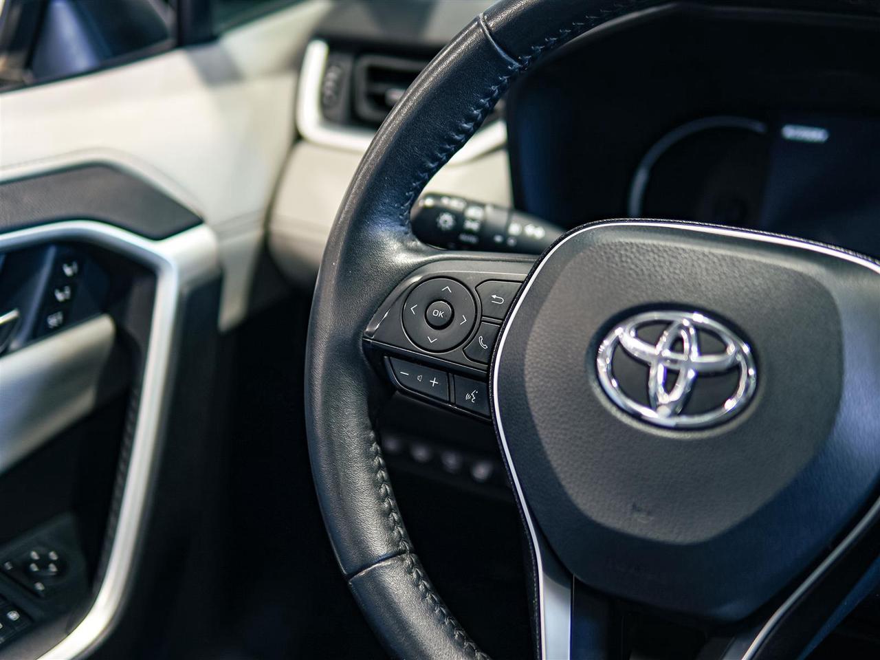 2020 Toyota RAV4 Hybrid LIMITED HYBRID | TOYOTA SERVICED | ONE OWNER | NO ACCIDENTS Photo