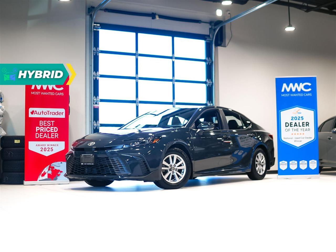 2025 Toyota Camry HYBRID SE | HYBRID | LEATHER | NO ACCIDENTS Photo0