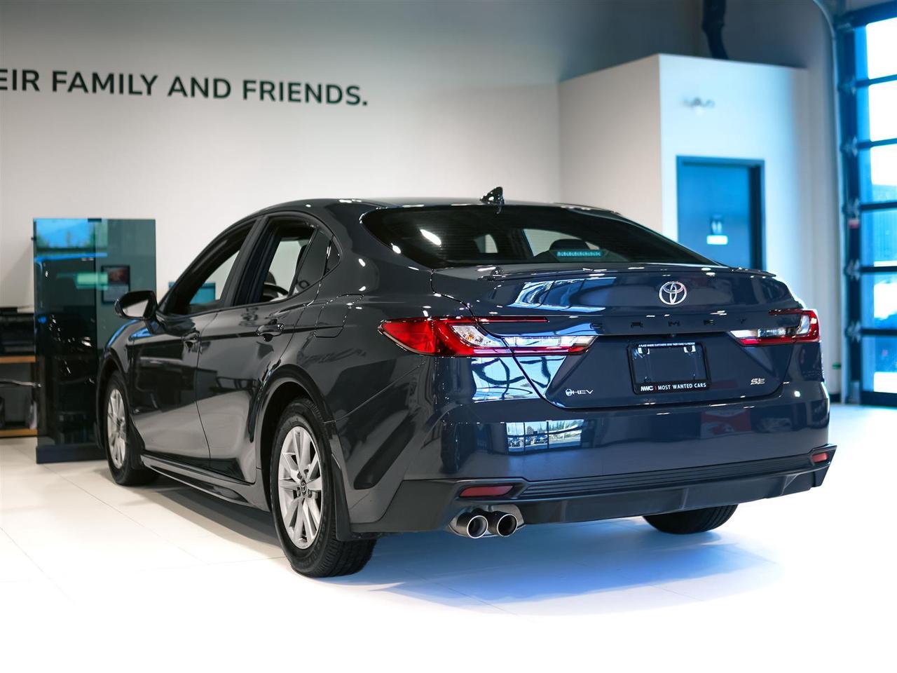 2025 Toyota Camry HYBRID SE | HYBRID | LEATHER | NO ACCIDENTS Photo