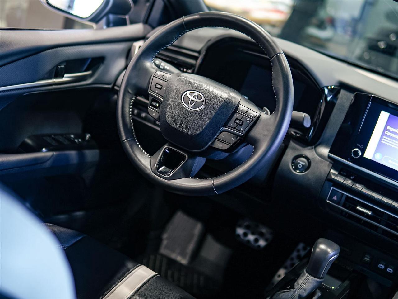 2025 Toyota Camry HYBRID SE | HYBRID | LEATHER | NO ACCIDENTS Photo
