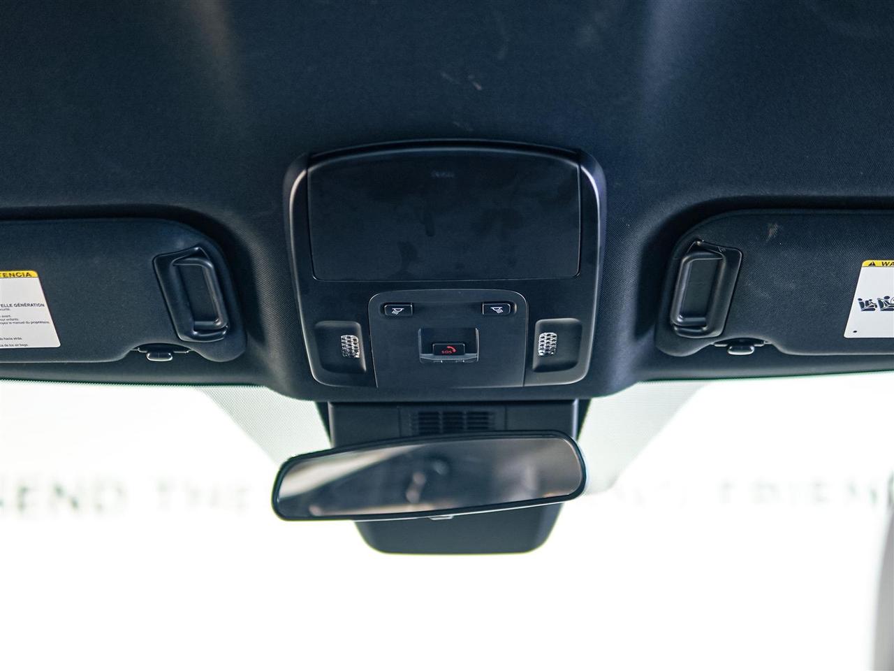 2025 Toyota Camry HYBRID SE | HYBRID | LEATHER | NO ACCIDENTS Photo