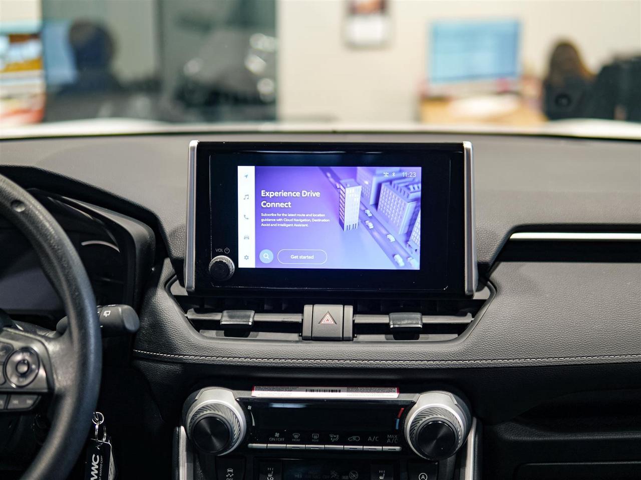 2025 Toyota RAV4 LE AWD | BLIND SPOT | APP CONNECT | NO ACCIDENTS Photo