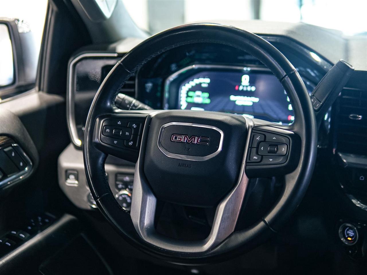 2023 GMC Sierra 1500 SLE CREW CAB 5.3L V8 4X4 | NO ACCIDENTS | 1 OWNR Photo