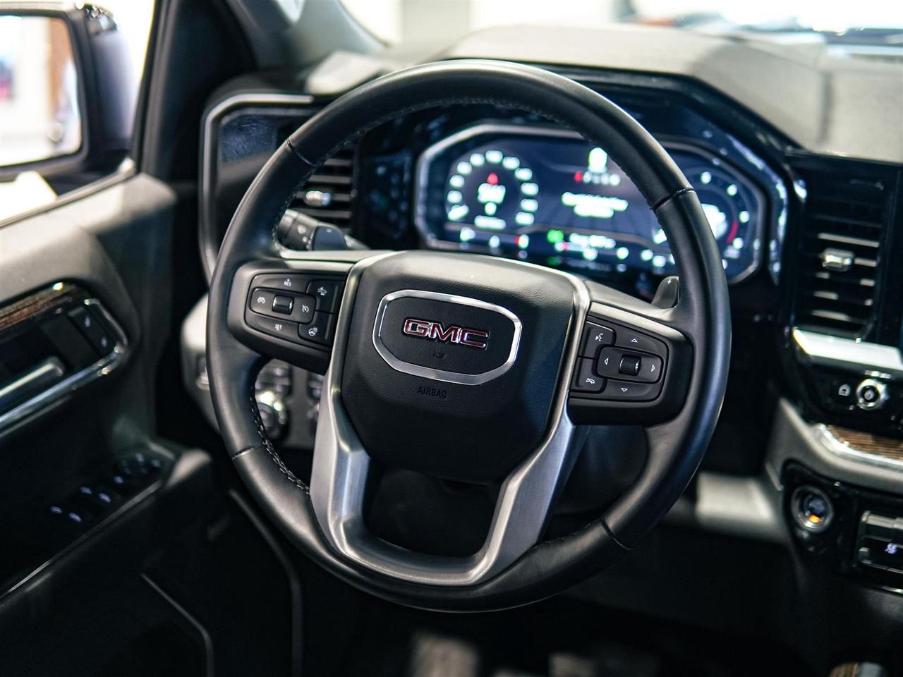 2024 GMC Sierra 1500 ELEVATION | X31 LEATHER SUNROOF BOSE 360 CAM BLIND Photo