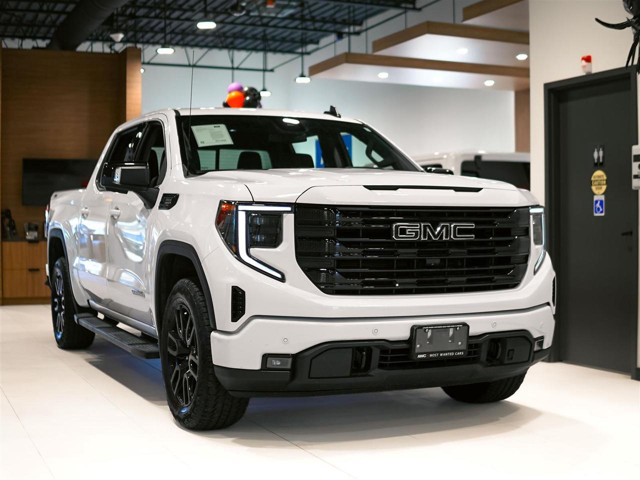 2024 GMC Sierra 1500 ELEVATION | X31 LEATHER SUNROOF BOSE 360 CAM BLIND Photo