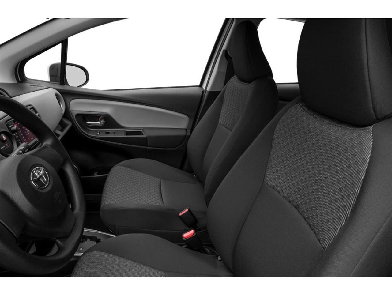 2015 Toyota Yaris LE Photo