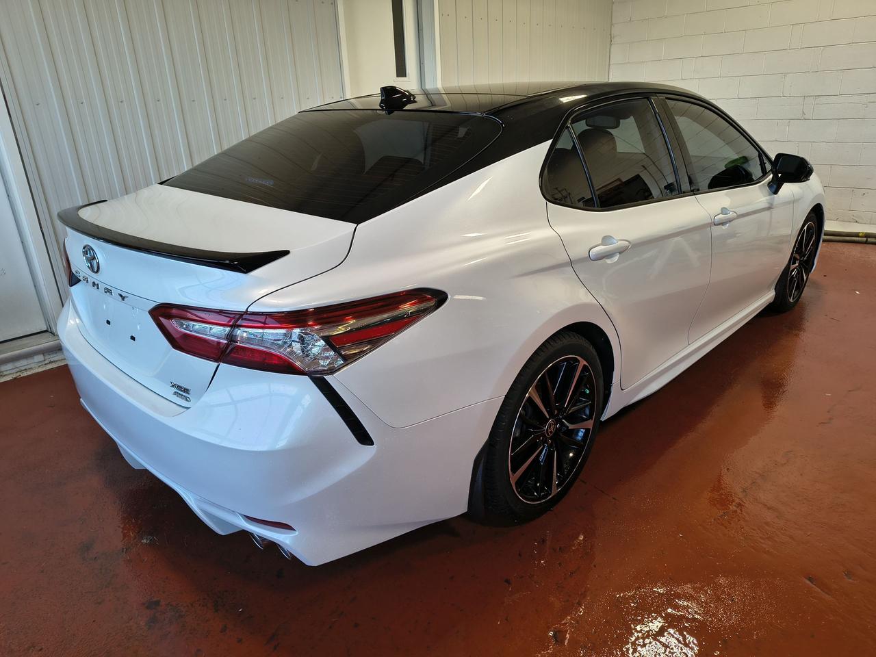 2020 Toyota Camry XSE Photo0