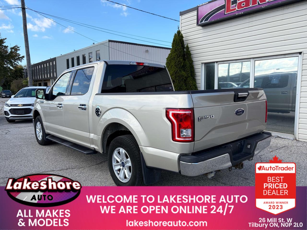 2017 Ford F-150 XLT Photo2