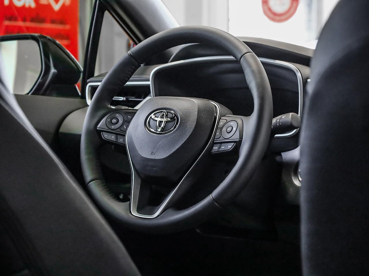 2027 Toyota Corolla Hatchback Photo