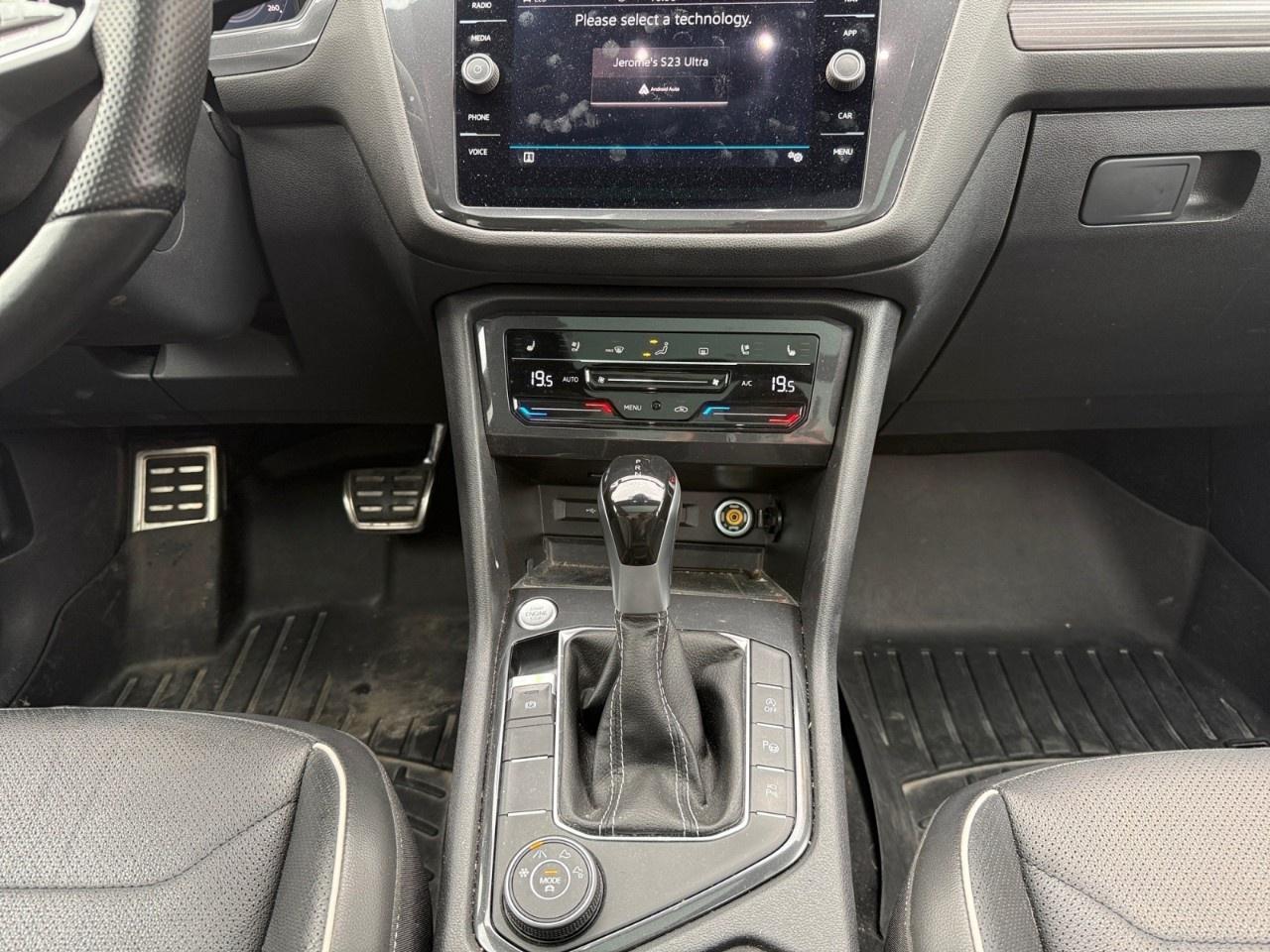 2024 Volkswagen Tiguan HIGHLINE R-LINE 4MOTION Photo