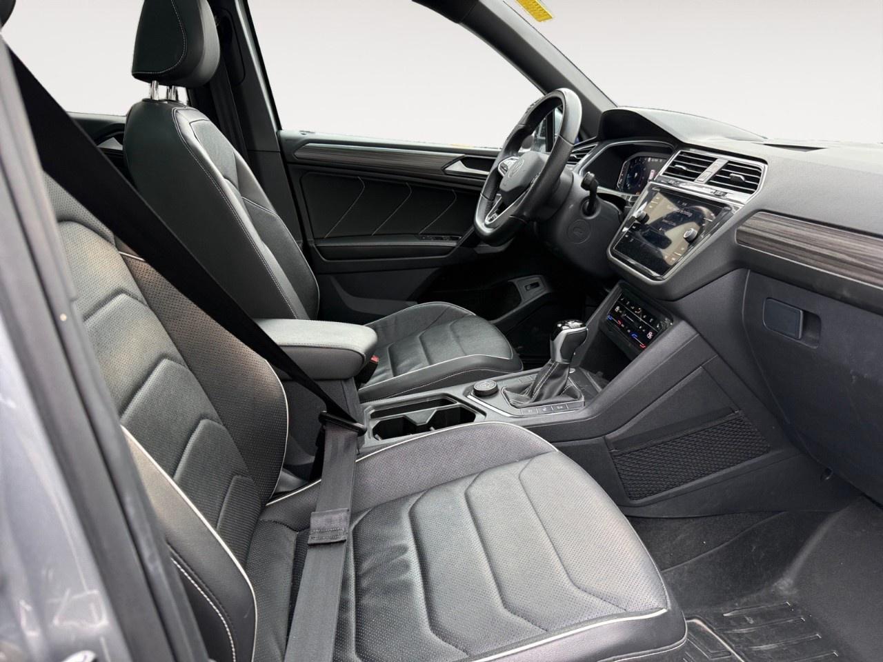 2024 Volkswagen Tiguan HIGHLINE R-LINE 4MOTION Photo