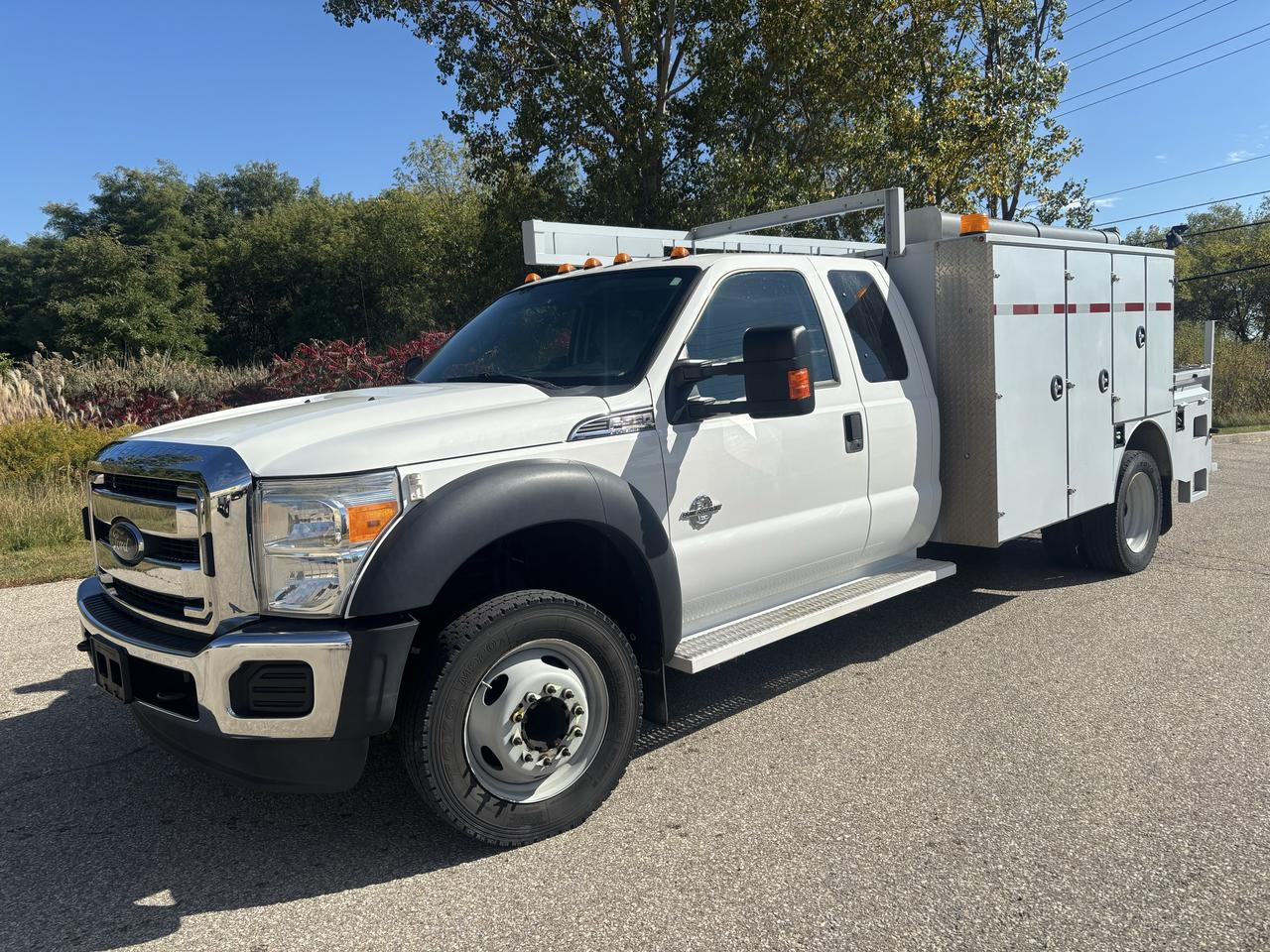2014 Ford F-550 Super Duty XLT - Photo #1