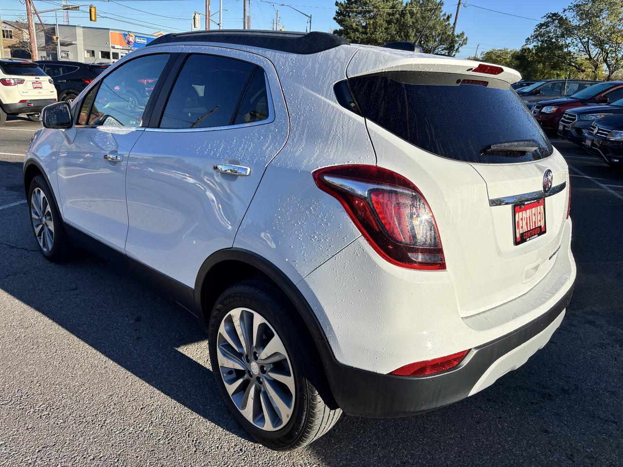 2019 Buick Encore Preferred ** CARPLAY, BACK CAM, POW. SEAT ** Photo