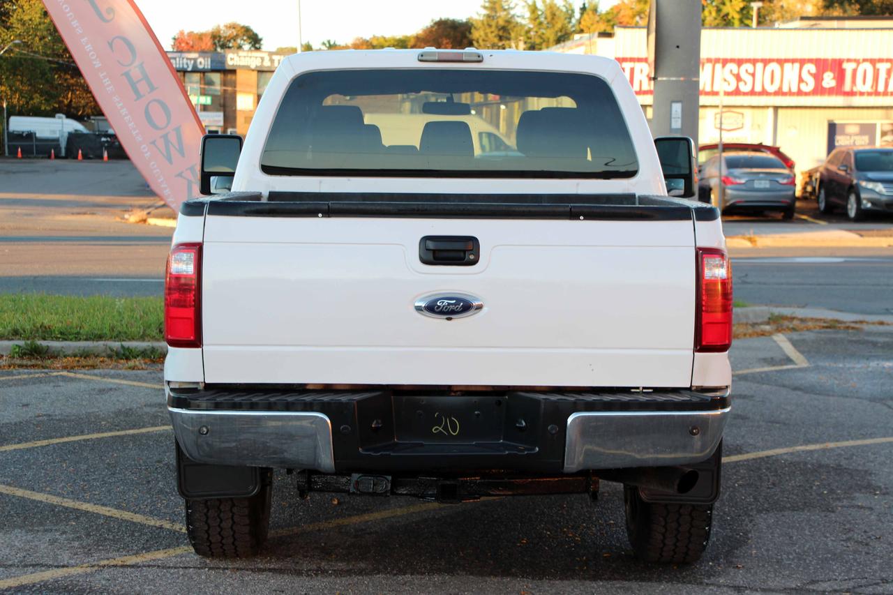 2015 Ford SUPER DUTY F-250 SRW XLT Photo