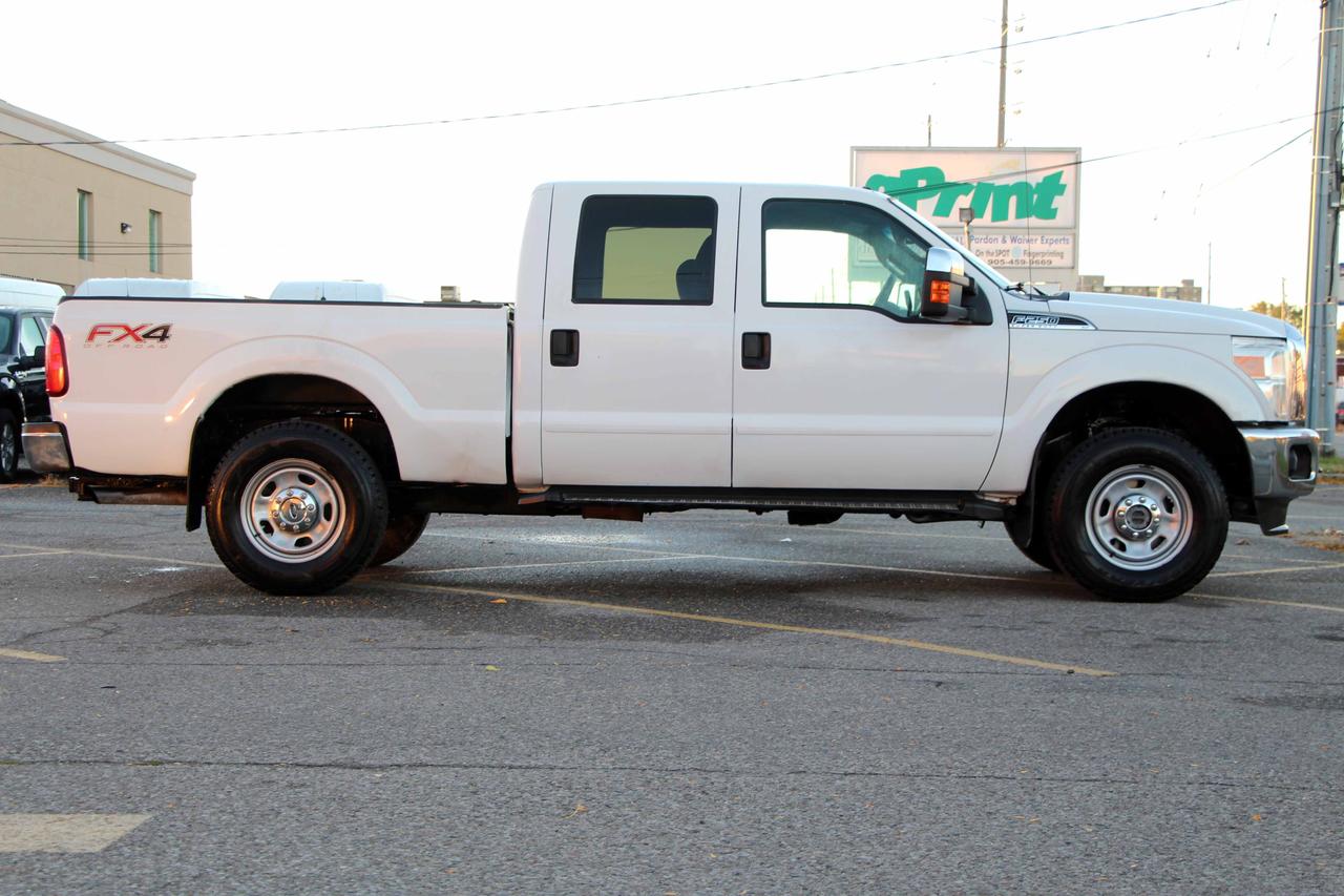 2015 Ford SUPER DUTY F-250 SRW XLT Photo
