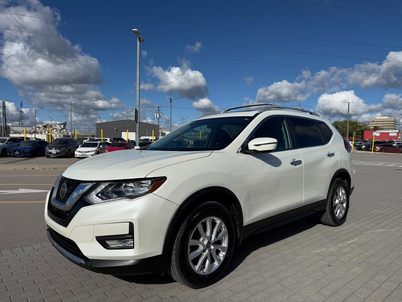 2018 Nissan Rogue SV*PANO ROOF*LANE ASSIST* - Photo #1