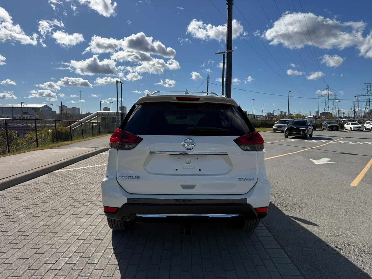 2018 Nissan Rogue SV*PANO ROOF*LANE ASSIST* Photo