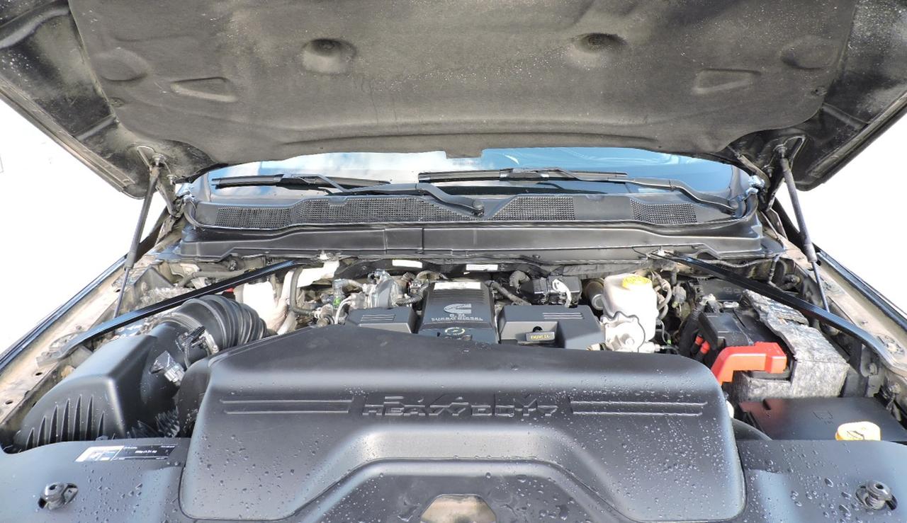 2020 RAM 2500 Limited 6.7L Diesel 4X4  Loaded Only 78000KM Photo