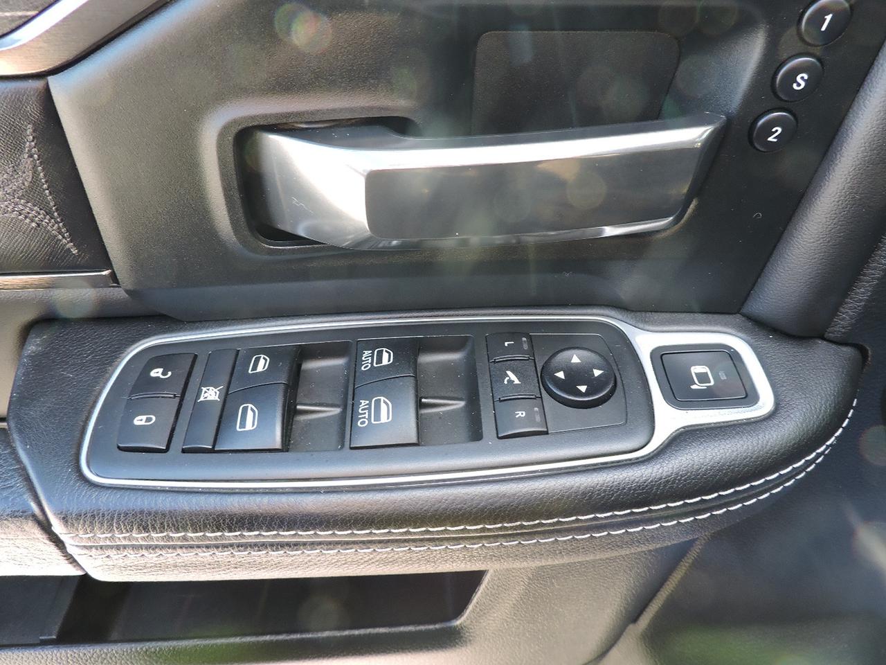 2020 RAM 2500 Limited 6.7L Diesel 4X4  Loaded Only 78000KM Photo