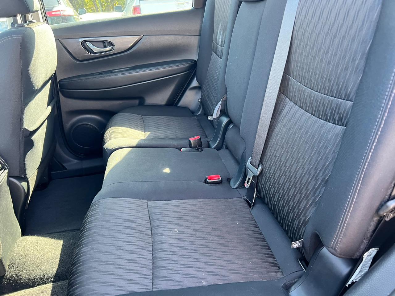 2019 Nissan Rogue SV CERTIFIED Photo