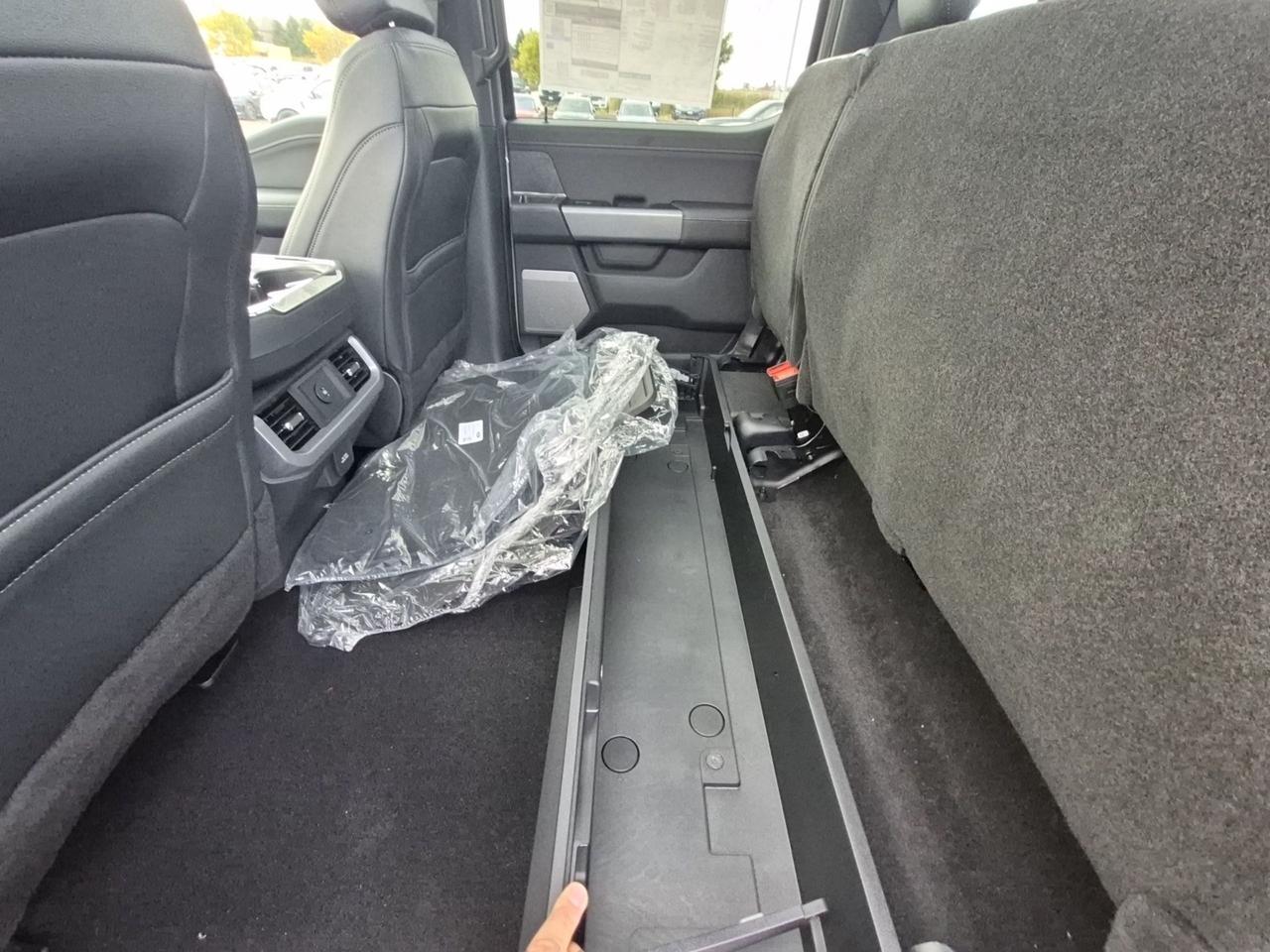 2026 Ford F-150 XLT, 303A PKG, BLACK APPEARANCE PKG, MOONROOF Photo