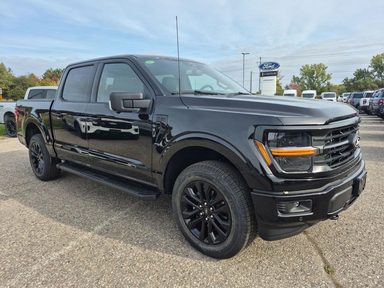 2026 Ford F-150 XLT, 303A PKG, BLACK PKG, MOONROOF, 360 CAMERA Photo2
