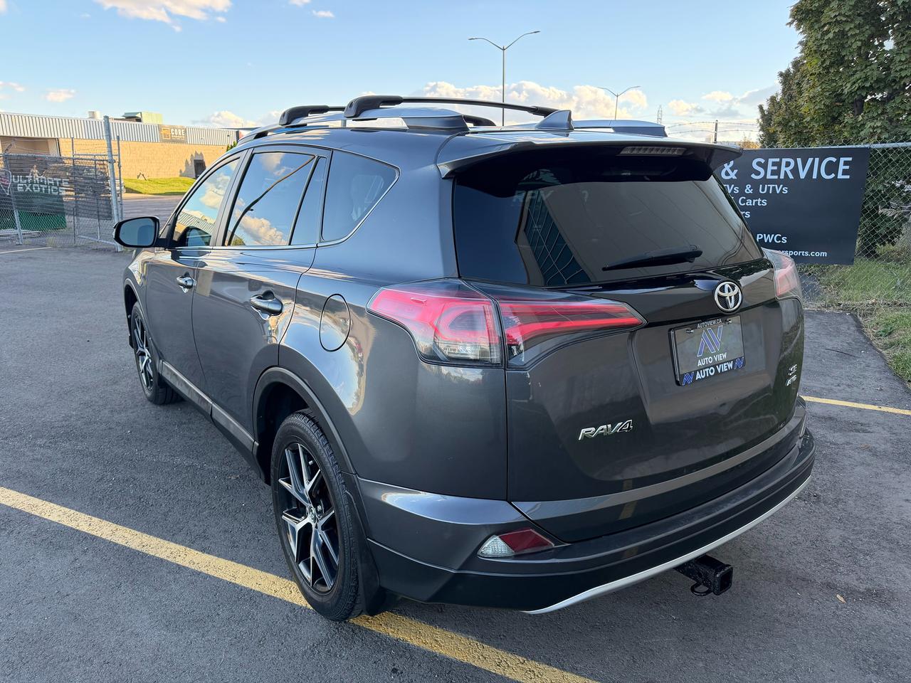 2016 Toyota RAV4 se Photo