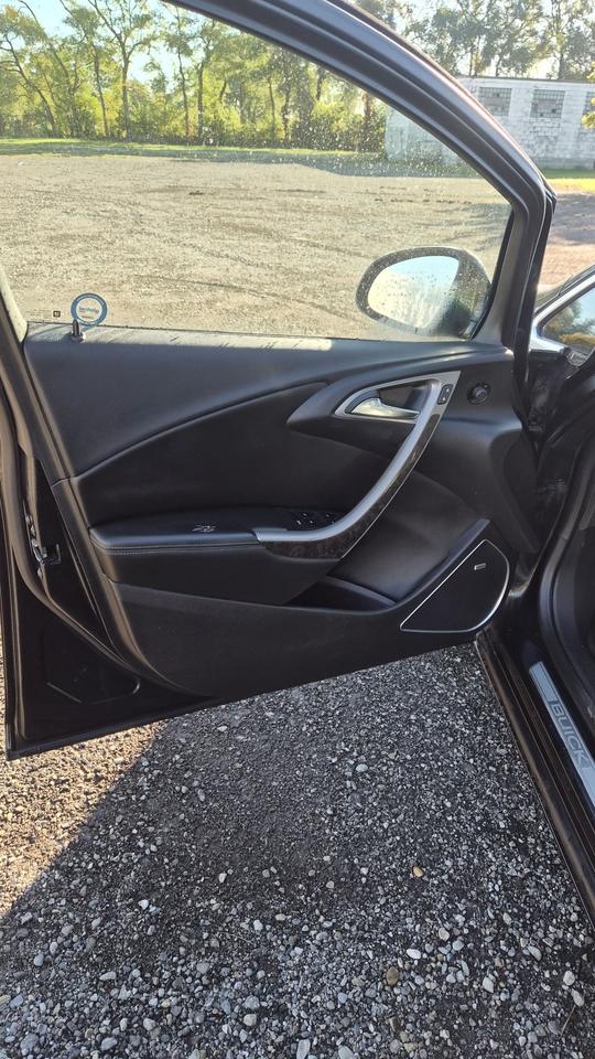 2013 Buick Verano Leather Photo