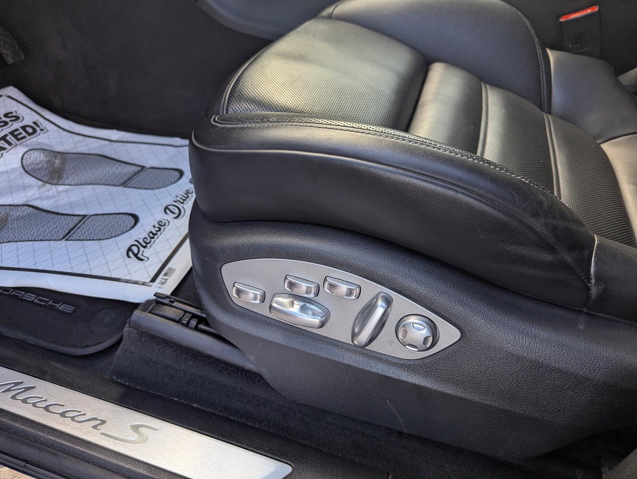 2015 Porsche Macan S Photo