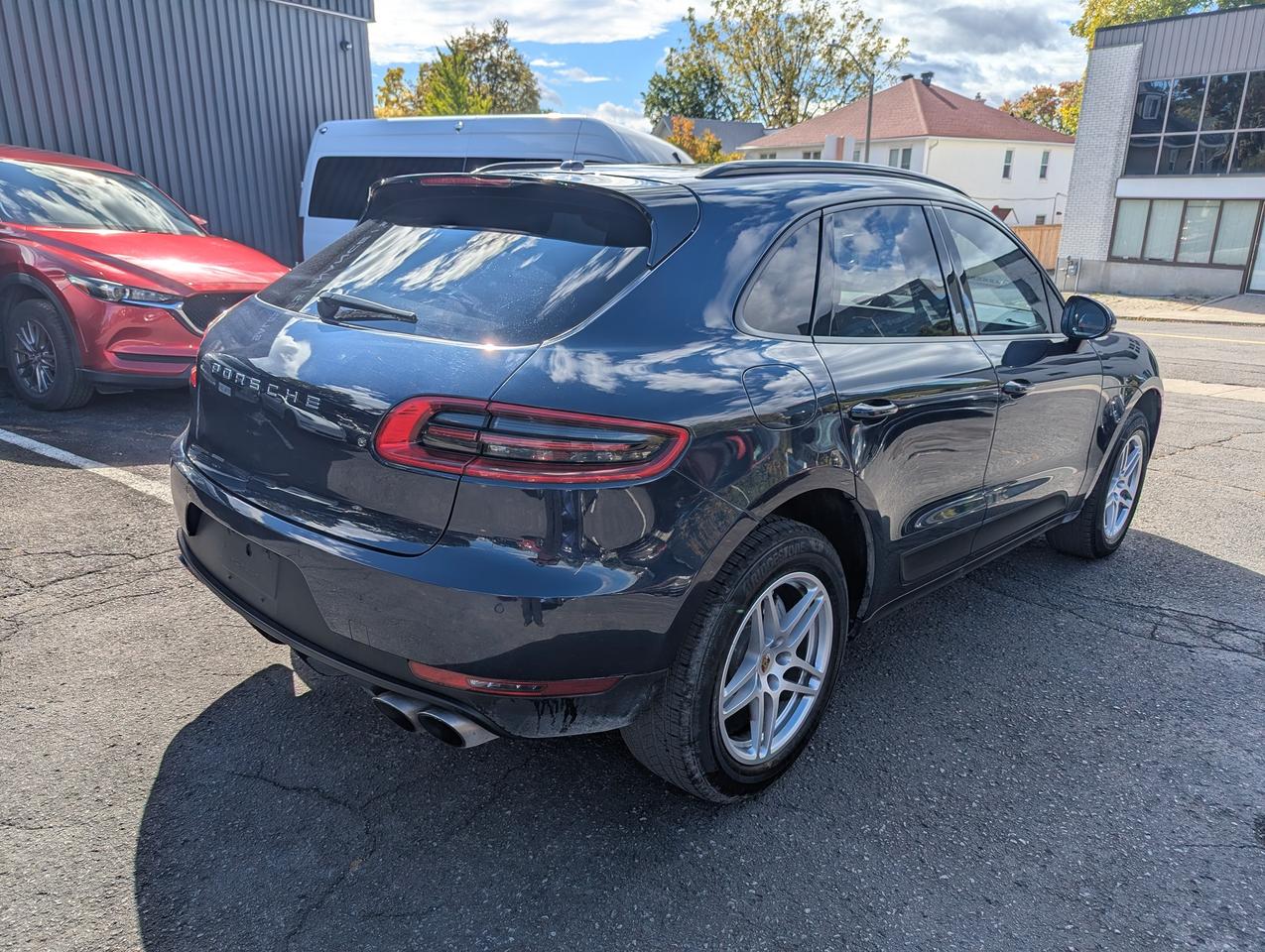 2015 Porsche Macan S Photo