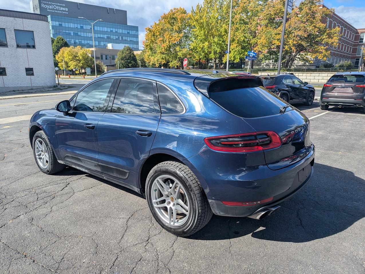 2015 Porsche Macan S Photo