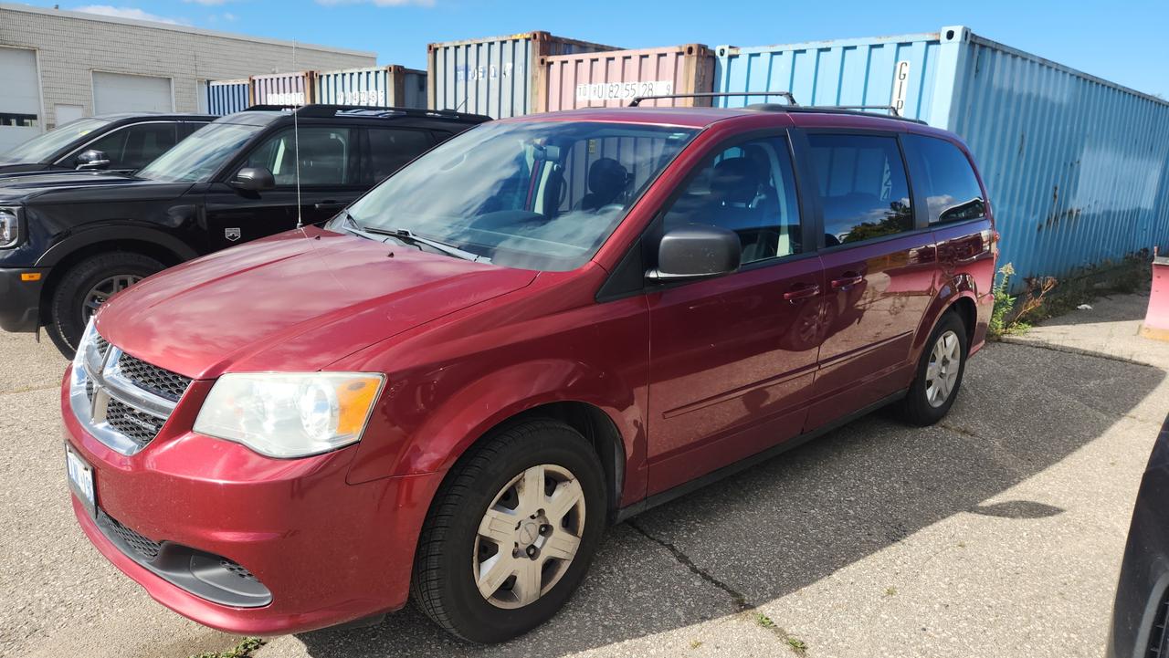 2011 Dodge Grand Caravan SXT Photo