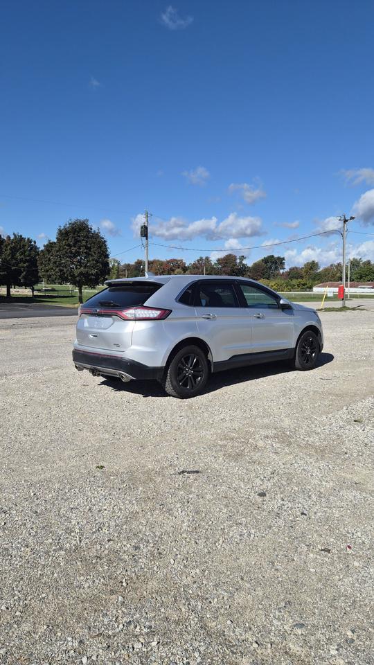 2017 Ford Edge SEL Photo