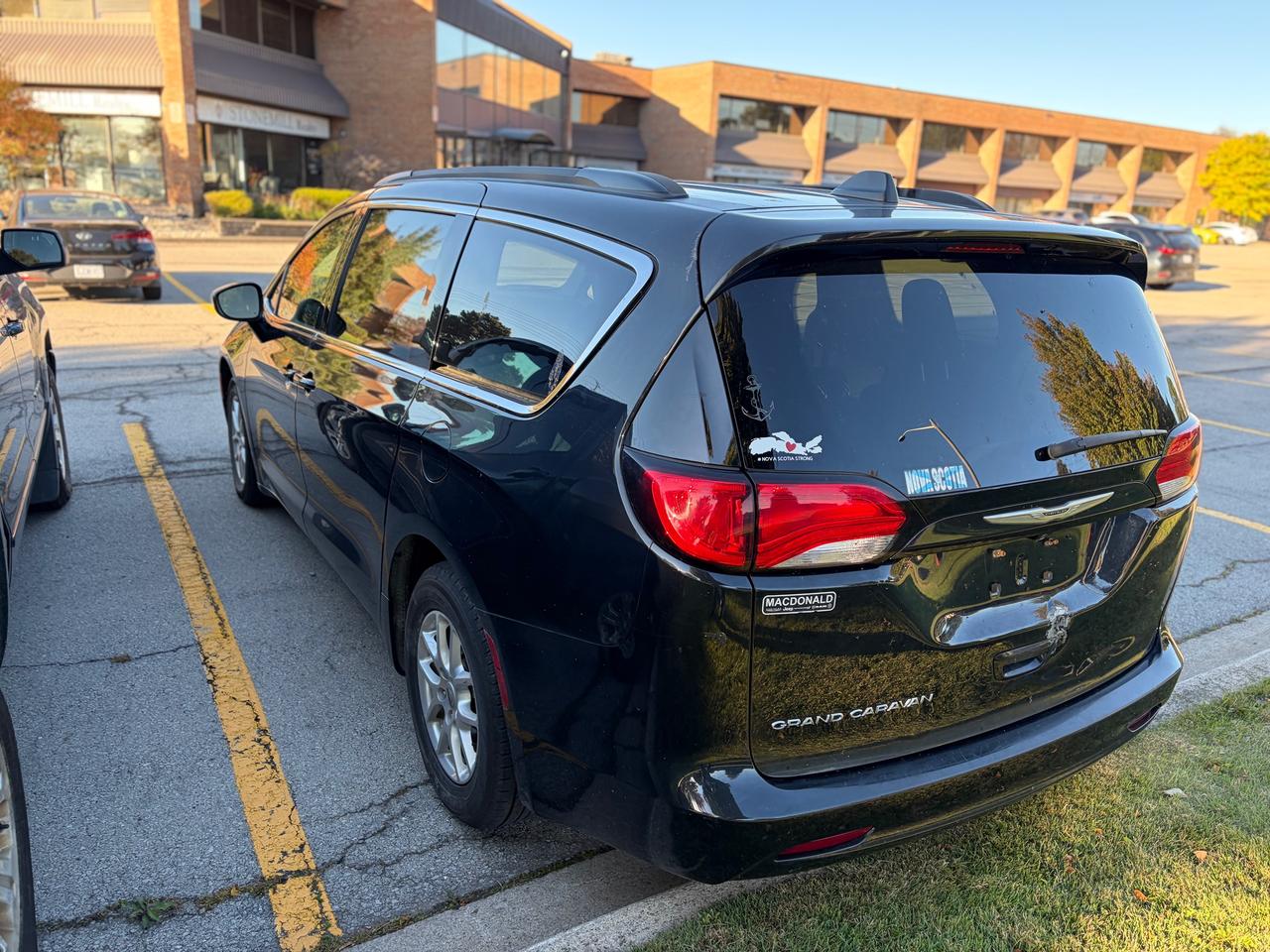2021 Chrysler Grand Caravan SXT Photo