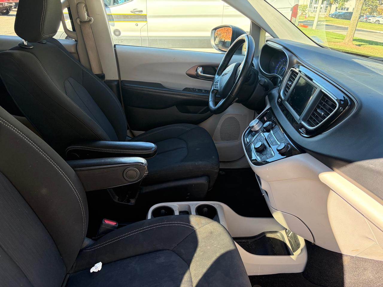 2021 Chrysler Grand Caravan SXT Photo