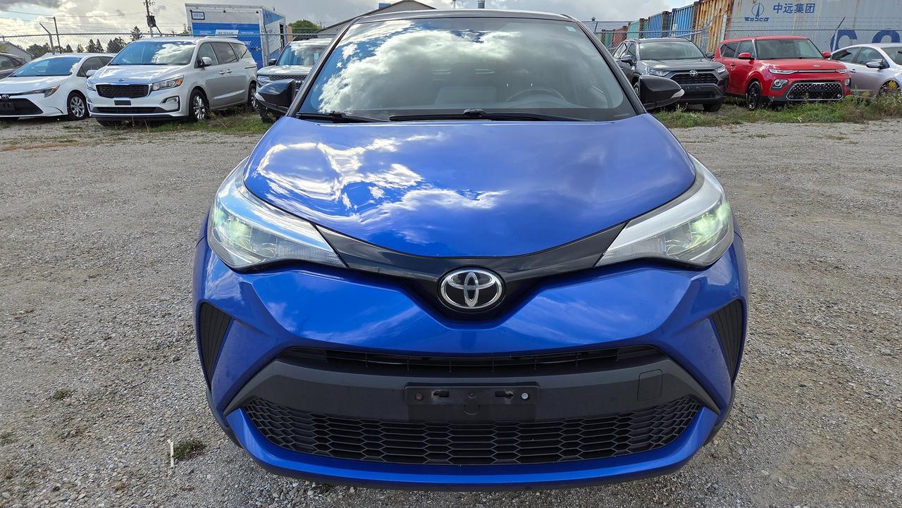 2021 Toyota C-HR XLE Premium Photo