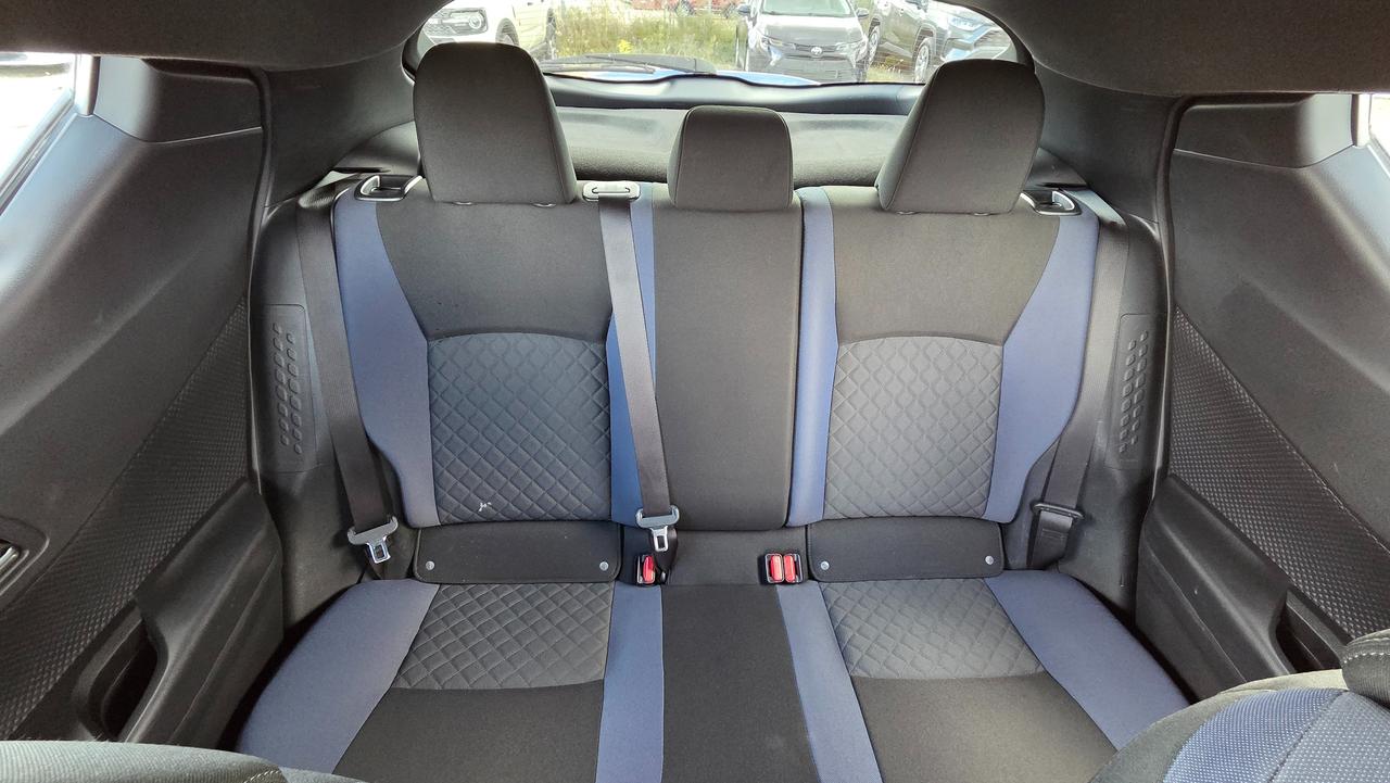 2021 Toyota C-HR XLE Premium Photo