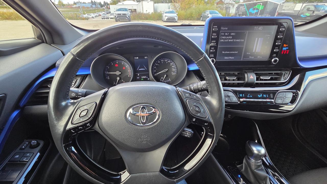 2021 Toyota C-HR XLE Premium Photo